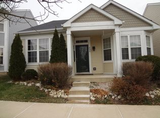 896 Serendipity Dr, Aurora, IL 60504