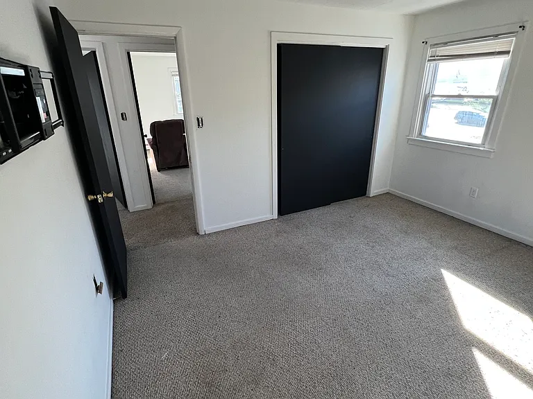 4 Madison Rd #B — Photo 12