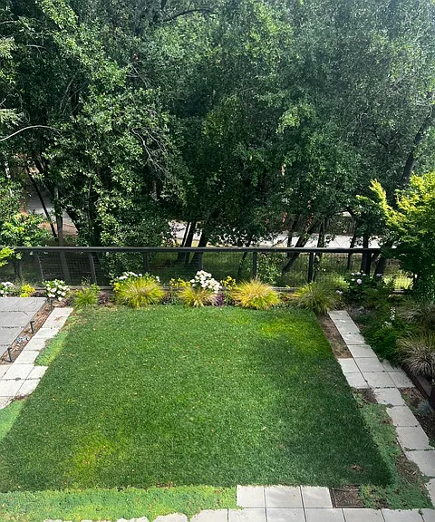 12 Graceland Dr — Photo 8