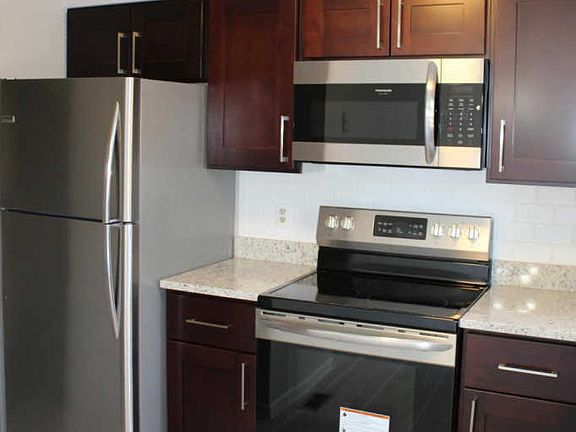 3rd image of 1701 Jacobs Meadow Dr