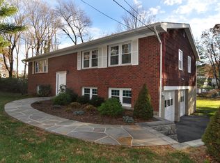 52 Myrtle Ave, Dobbs Ferry, NY