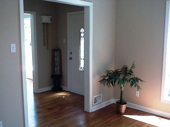 View to entryway 