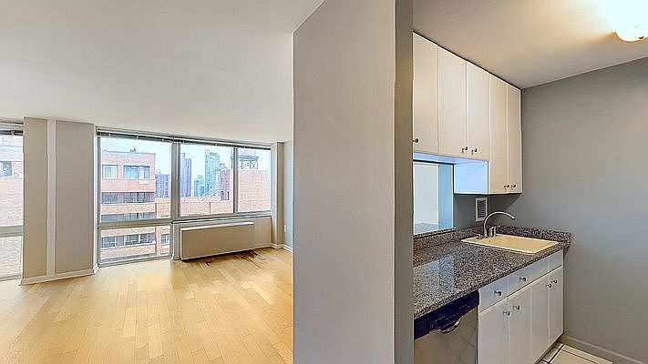 1st image of 240 E 86th St Penthouse E