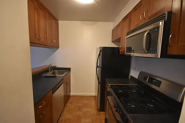 Rented by Luxury Habitat | media 13