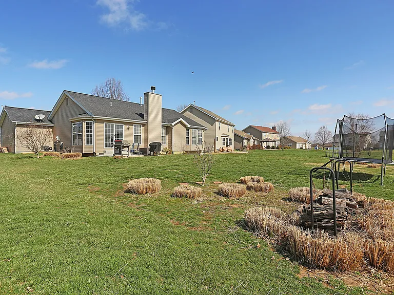 814 Cone Flower Dr — Photo 25