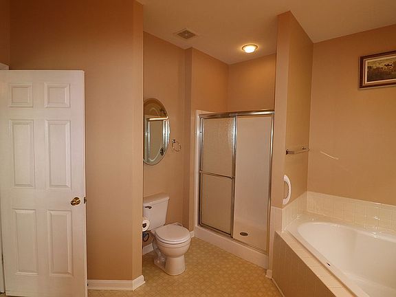3rd image of 301 Whitworth Dr