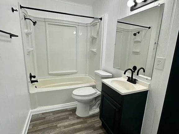 5th image of 921 NW 5th St #919