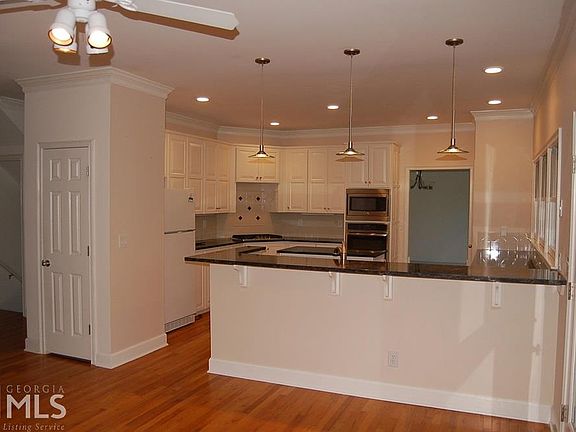 2nd image of 3592 Henley Park Ct