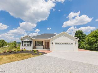 9515 Mennonite Rd, Wadsworth, OH 44281