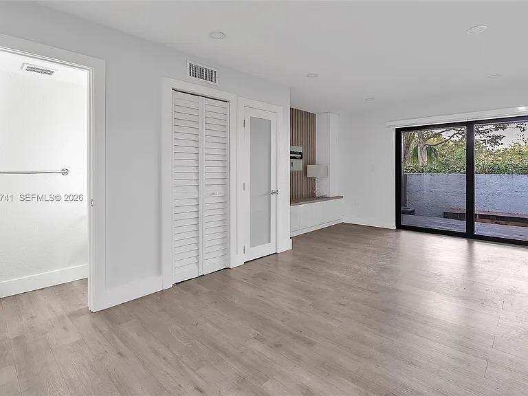 1901 NW South River Dr #28C — Photo 9