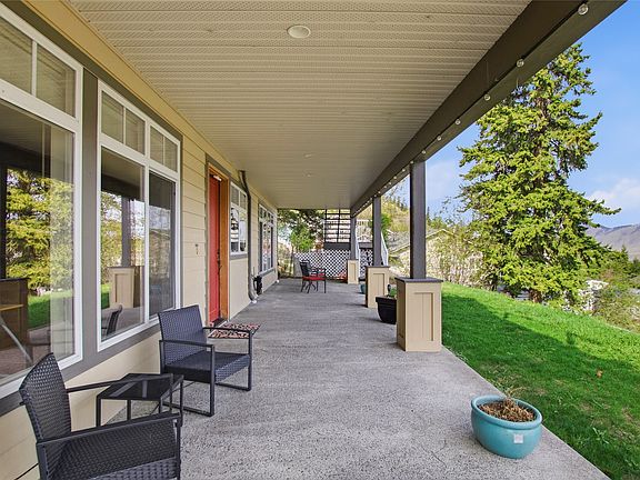 4th image of 4732 Uplands Dr