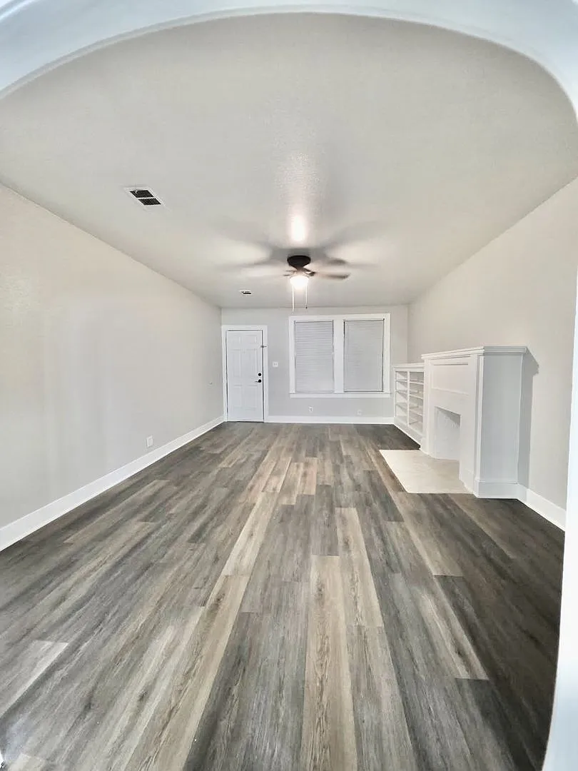 $500 Off First Month's Rent Move In Special-Adorable Remodeled Highland-Centenary Home — Photo 3