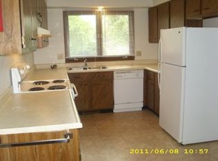 1219 Burns Ave, Iowa City, IA 52240