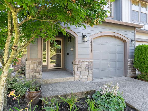 4th image of 16397 SE Pyrite St