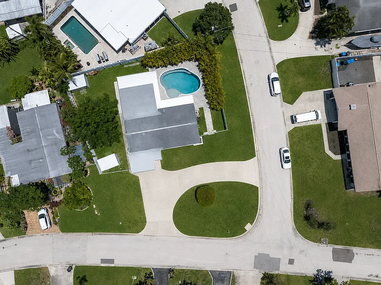 8801 Sunlit Cove Dr NE — Photo 28