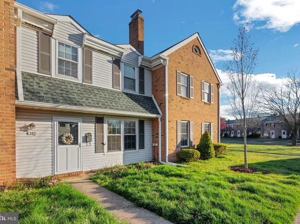 302 Christopher Ct, Lansdale, PA 19446