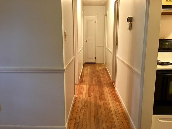 2nd image of 4615 N Brookwood Dr