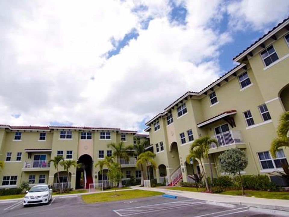 1st image of 230 NW 109th Ave APT 103
