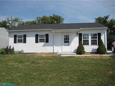 1st image of 584 Easy St