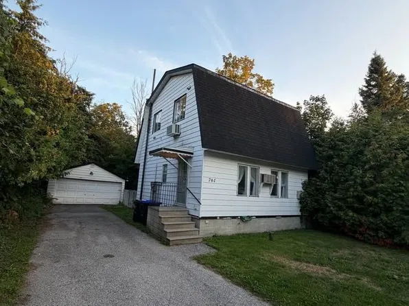 761 Innisfil Beach Rd, Innisfil, ON L9S 4E4