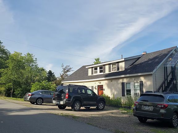 3rd image of 22 Old County Rd #1