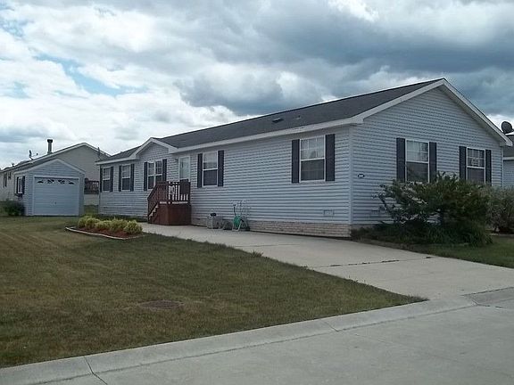 2nd image of 16183 Derby Cir
