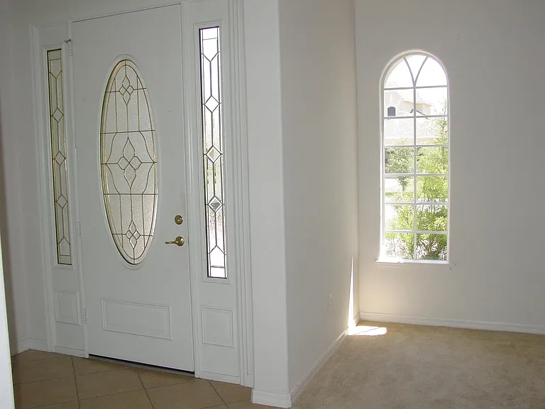 16019 Bristol Lake Cir — Photo 3