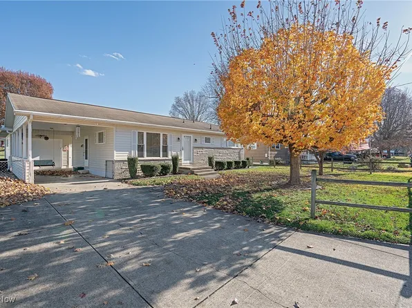 5602 3rd Ave, Vienna, WV 26105