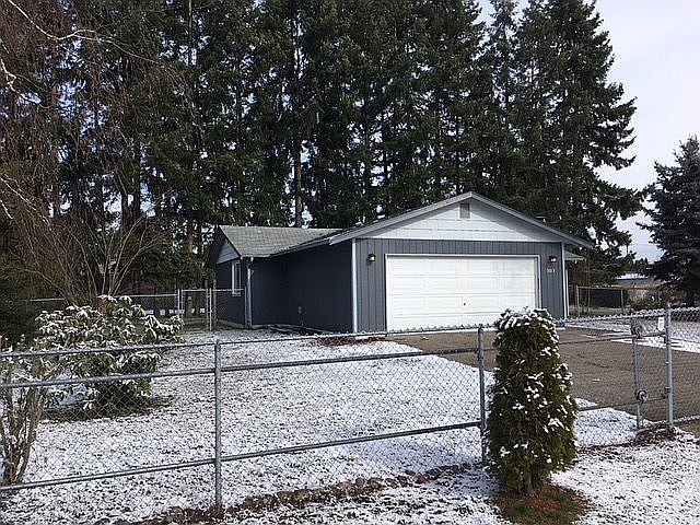 1st image of 3813 225th St E