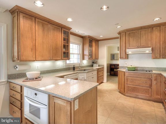 4th image of 4927 Gadsen Dr