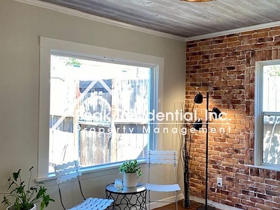 5th image of 5112 San Francisco Blvd