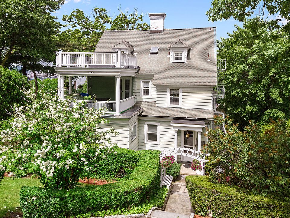 1st image of 65 Altamont Ave