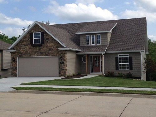 4th image of 4311 Zoe Ln