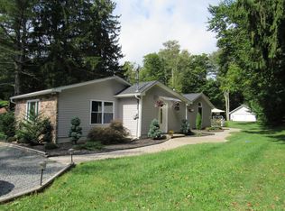 673 Stoney Hollow Rd, Pocono Lake, PA 18347