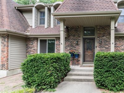 10246 Russell St, Overland Park, KS, 66212