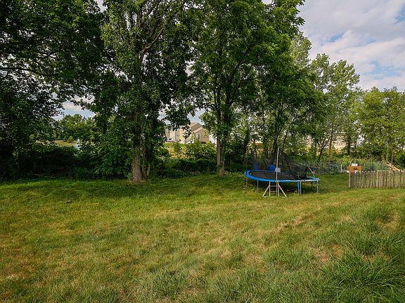 2nd image of 8634 Greylag St