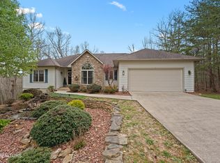 106 Cathedral Dr, Fairfield Glade, TN 38558