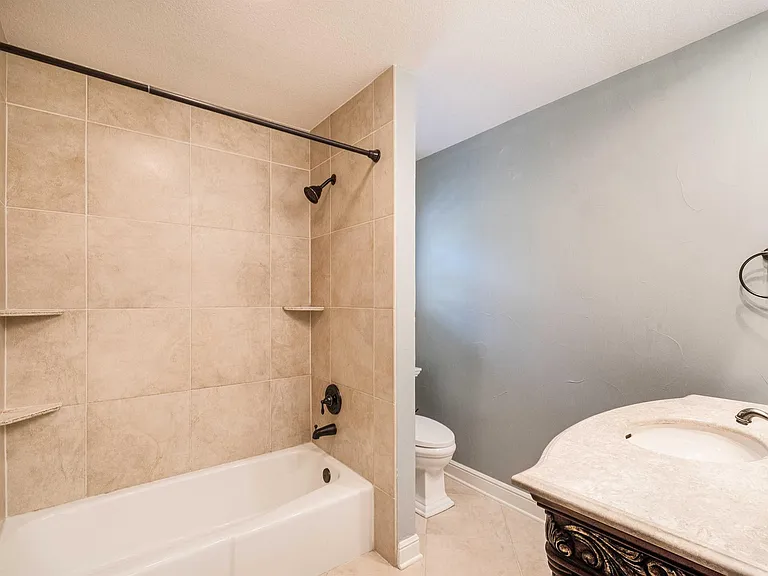 3215 Sesbania Dr — Photo 26