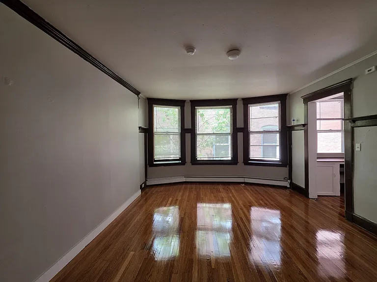 603 Howard Ave #B — Photo 6