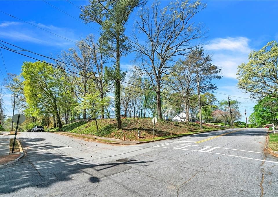 1st image of 2034 Mercer Ave