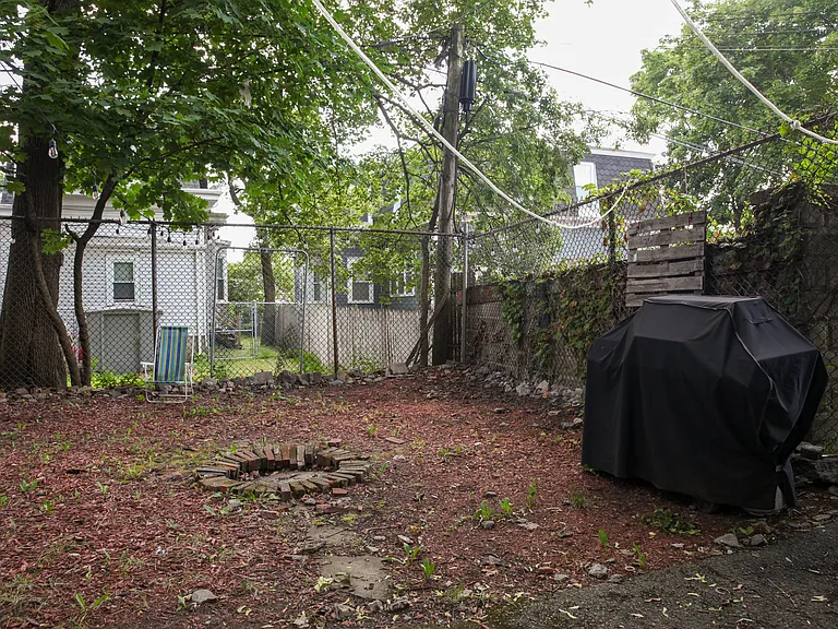 43 Clifford St #1 — Photo 16