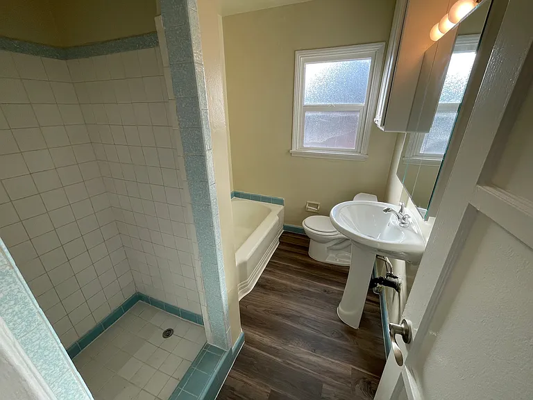 132 N Maple St #132 — Photo 9