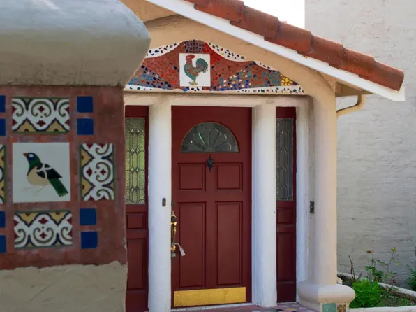 10575 Berkshire Dr, Los Altos Hills, CA 94024