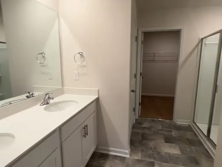 405 Arkwright Ln — Photo 16