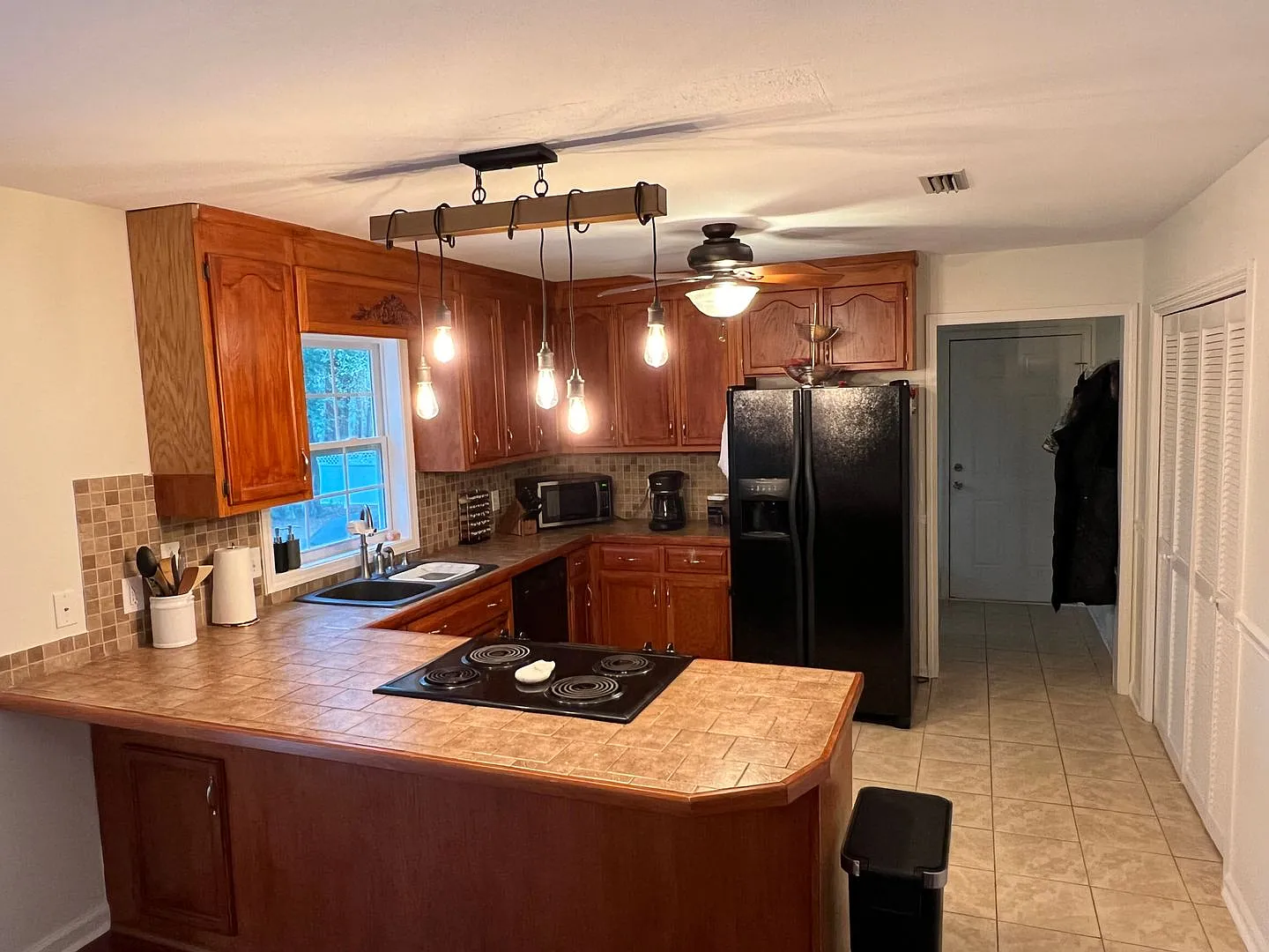 Availble NOW- 55 Roling Pines — Photo 4