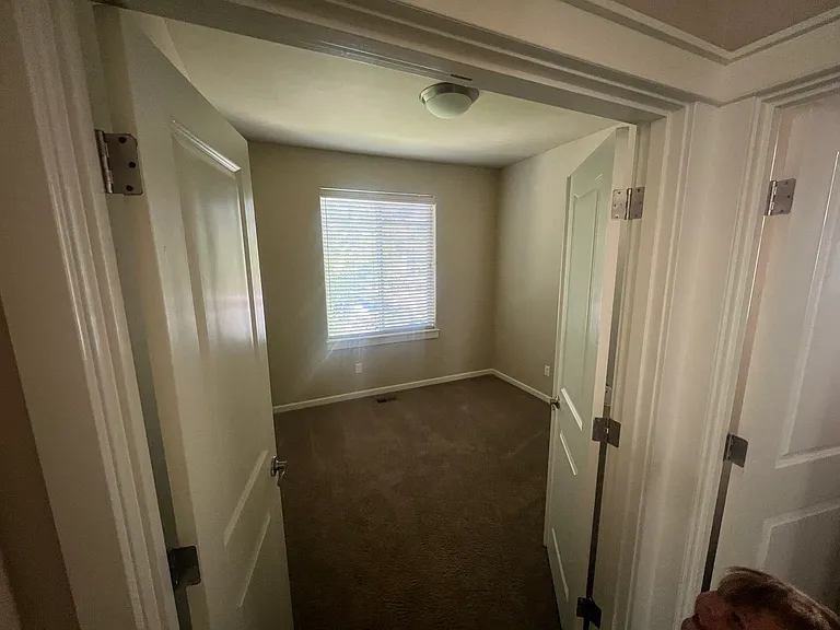 2910 SW Yew Park Ln — Photo 9