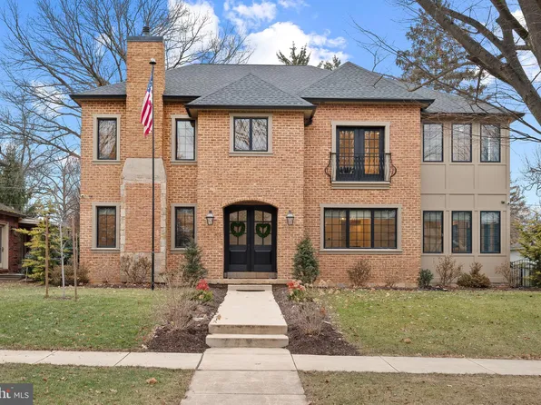 321 Elm Ave, Hershey, PA 17033