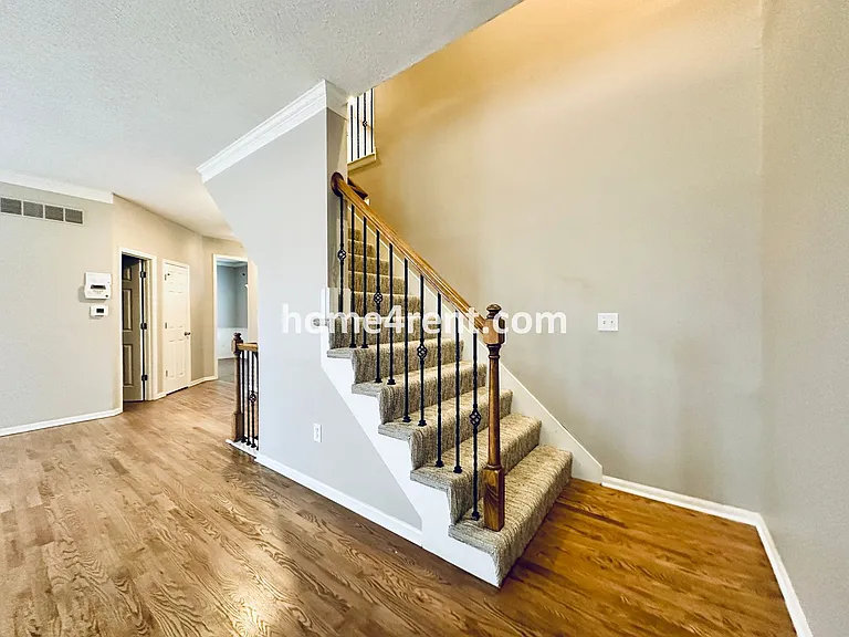 14068 W 147th Pl — Photo 19