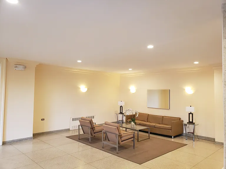 100-25 Queens Blvd #5-N — Photo 24