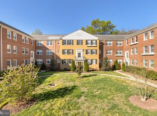 6715 W Wakefield Dr APT B1, Alexandria, VA
